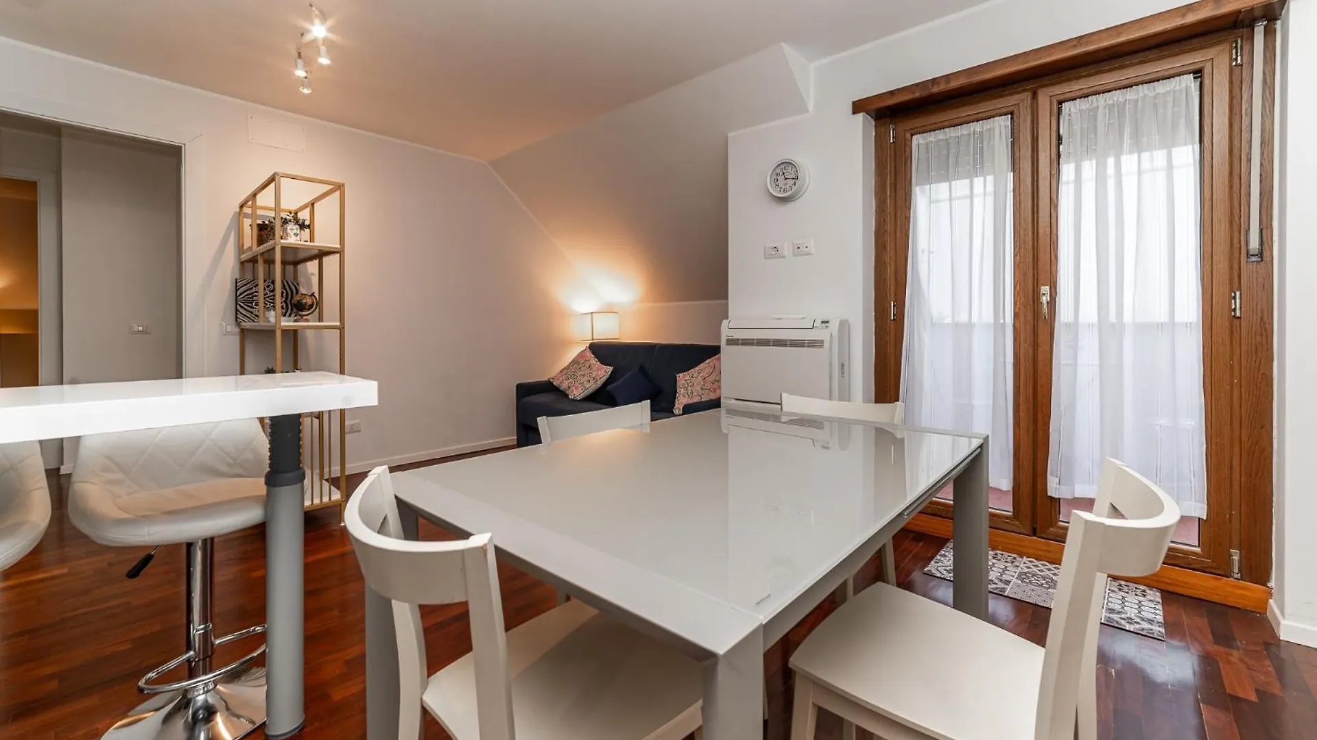 Elegant Penthouse - Metro Conca D'Oro & Terrace Daire Roma İtalya